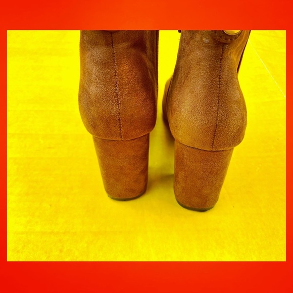 Weebo Booties - Picture 2 of 3